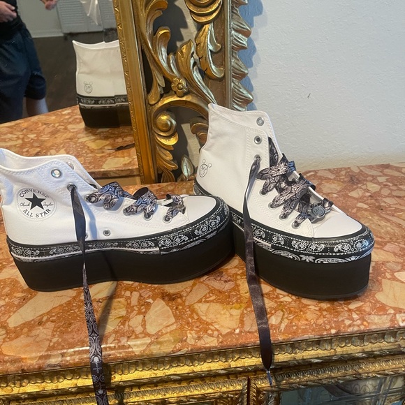 Miley Cyrus X Converse Platform Hi Sneakers NEW!! - Picture 11 of 12